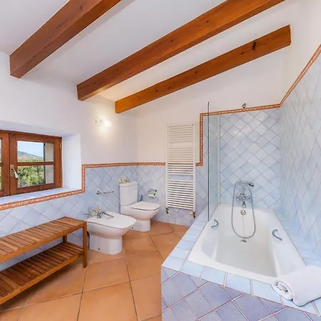 Holiday home Es Garrovers