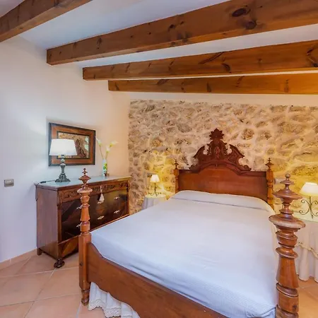 Holiday home Es Garrovers *